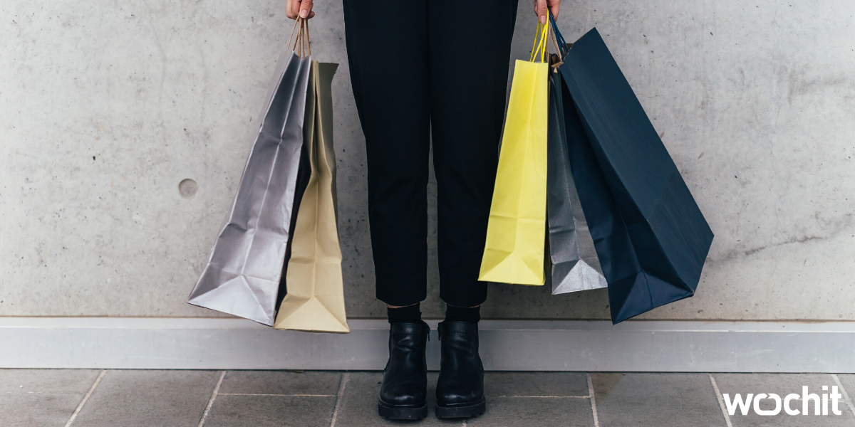 woman holding bags